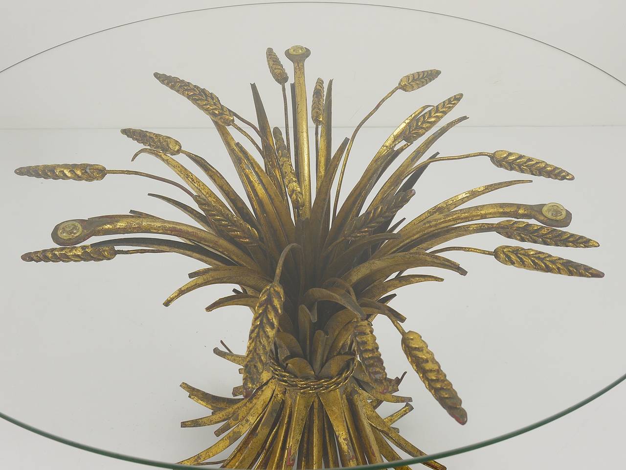 Milieu du XXe siècle Table française dorée Sheaf of Wheat, Coco Chanel, Hollywood Regency, années 1960
