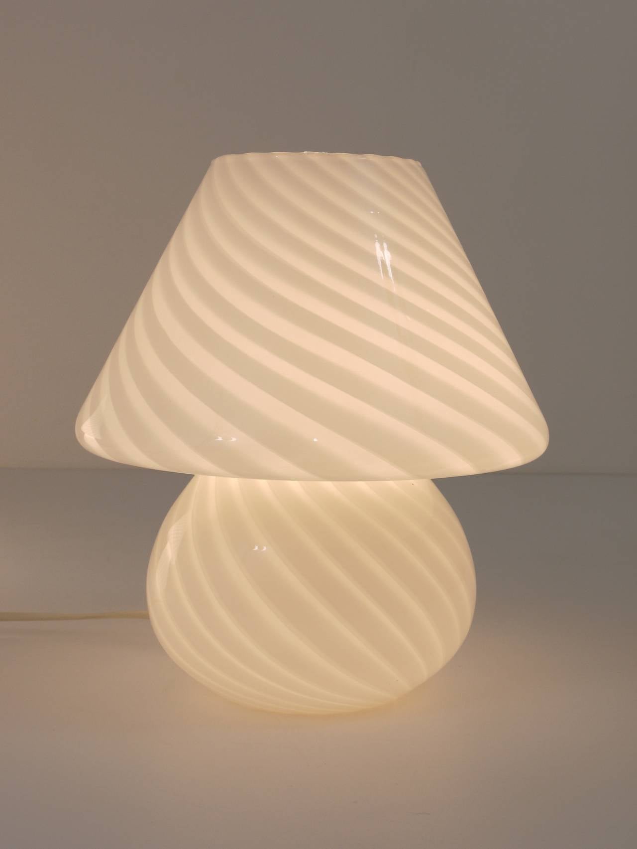 Late 20th Century A Pair Italian Swirl Mushroom Table Lamps by Vistosi Murano