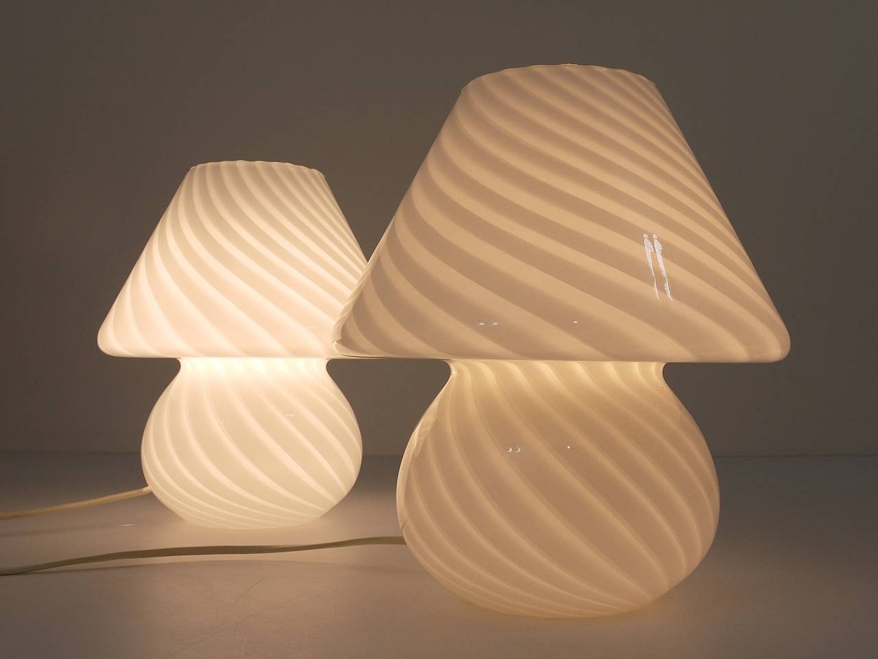 A Pair Italian Swirl Mushroom Table Lamps by Vistosi Murano 1