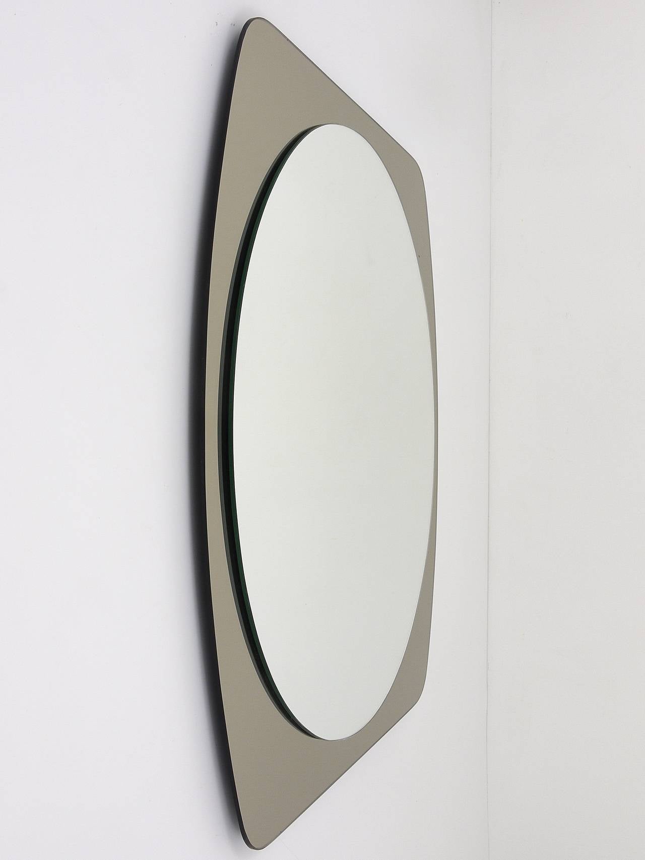 Italian Cristal Arte Beautiful Oval Grey Mid-Century Wall Mirror, Italy, 1970s For Sale