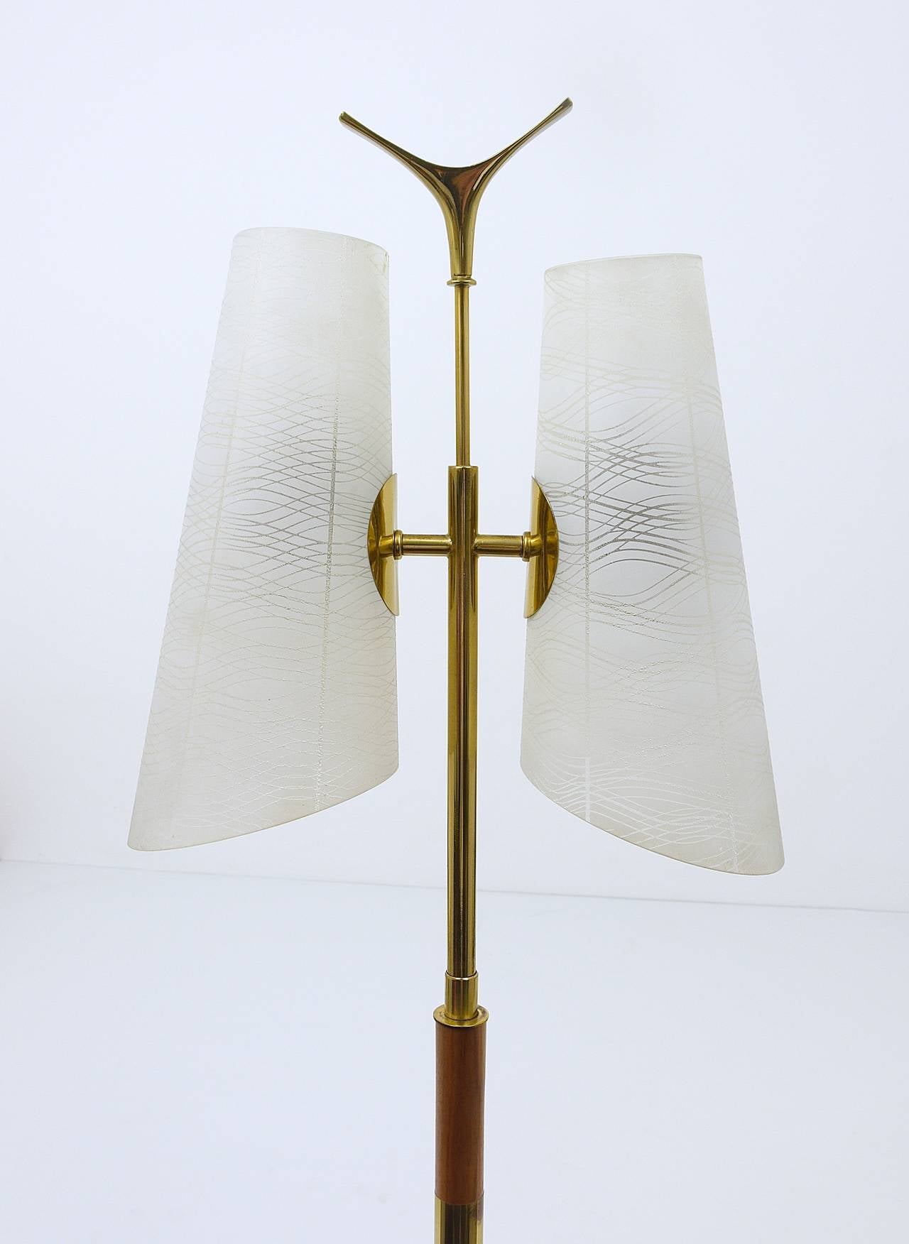 Rupert Nikoll Mid-Century Brass Floor Lamp, Austria, 1950s For Sale 3
