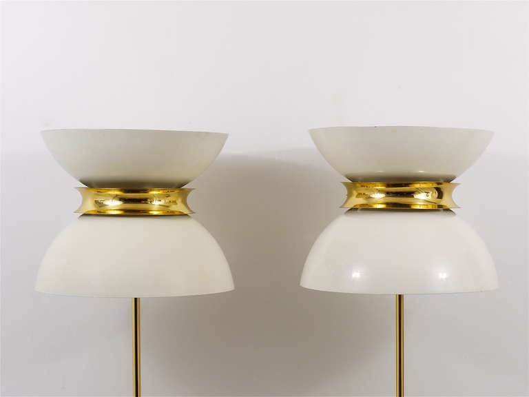 Pair of Italian Modernist Brass Floor Lamps from the 1950s Stilnovo Style In Excellent Condition In Vienna, AT