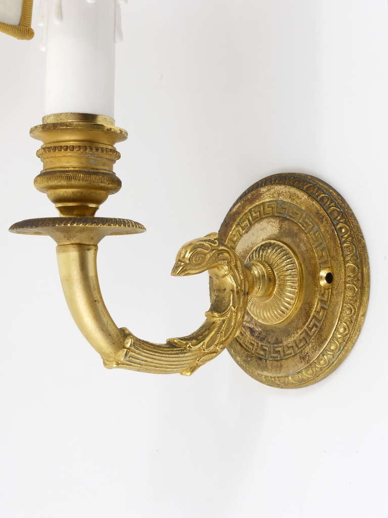 Pair of Vintage Versace Home Medusa Gilt Sconces Wall Lamps In Good Condition In Vienna, AT