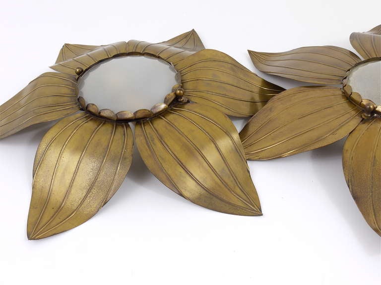 Pair of French Floral Leaves Brass Sconces Sunburst Flower Leaf Wall Lamps, 1950 3