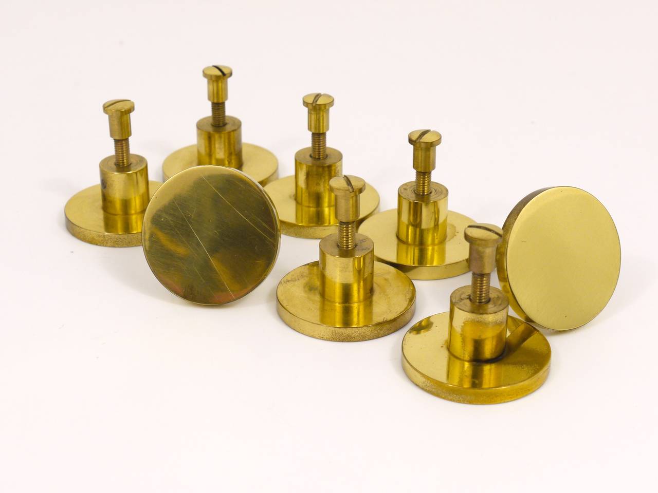 Set of Eight Carl Auböck Brass Knobs, Austria, 1950s In Excellent Condition In Vienna, AT