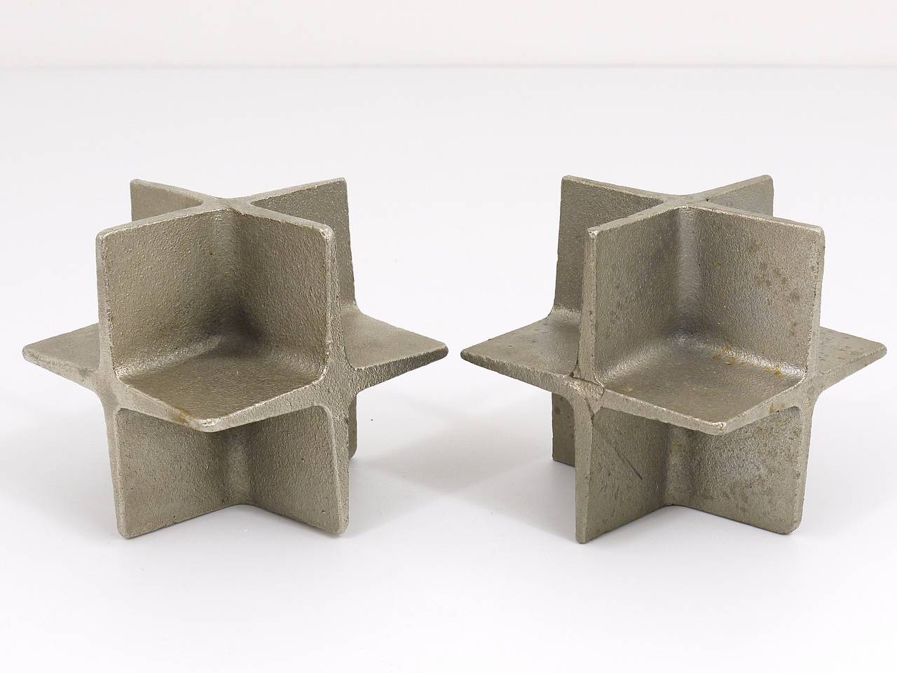 Carl Auböck Mid-Century Cube Nickel-Plated and Cast Iron Bookends, Austria In Good Condition In Vienna, AT