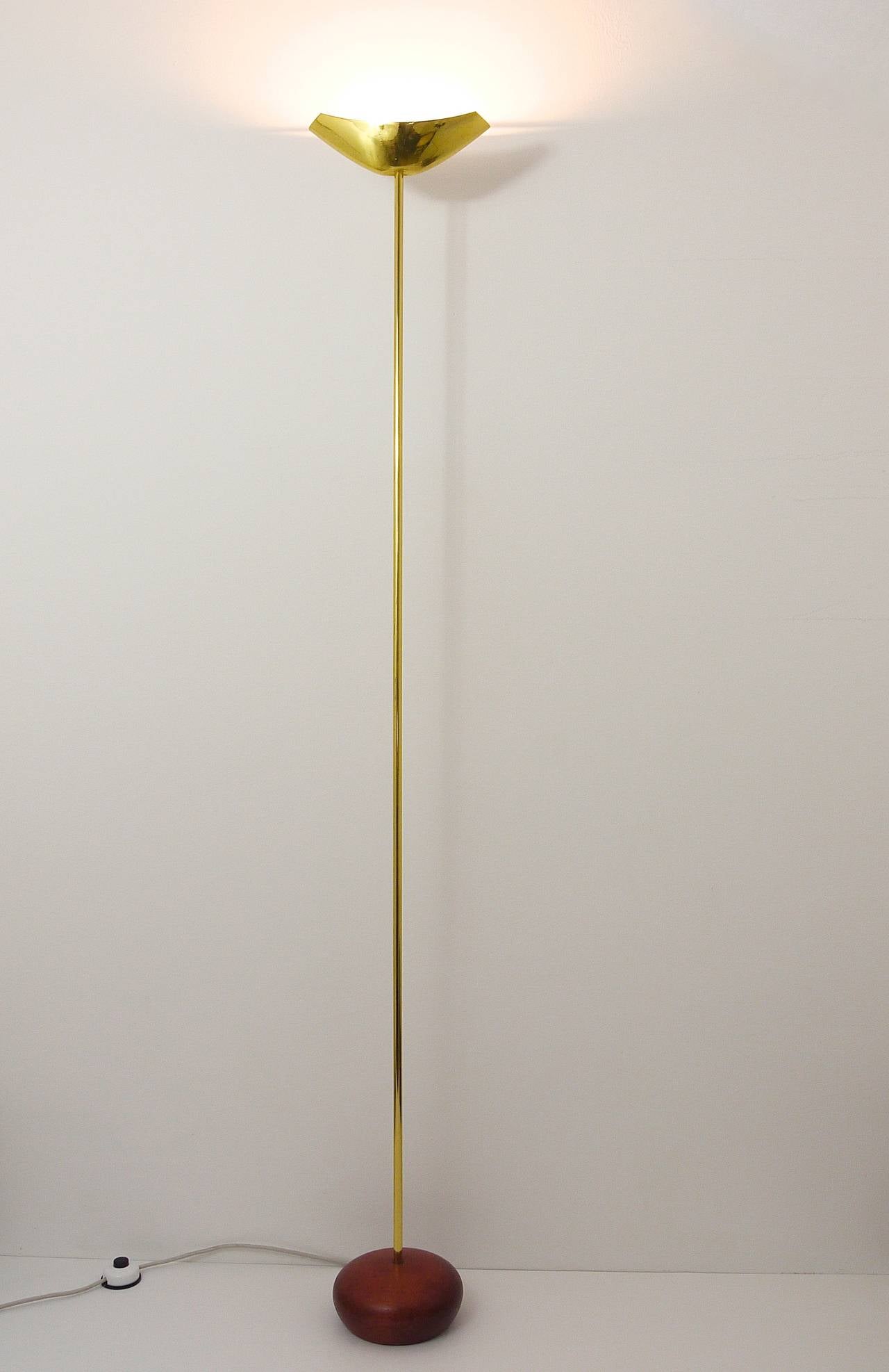 Late 20th Century Rodolfo Dordoni Postmodern Brass & Wood Uplight Floor Lamp, Italy, 1980s For Sale