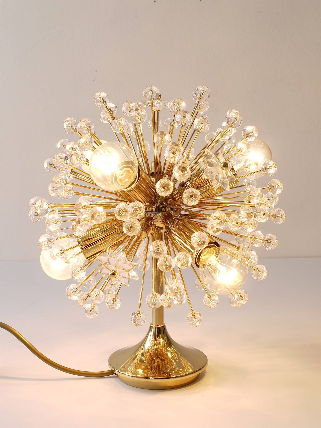 A Beautiful Blowball Sputnik Table Lamp by Emil Stejnar for Nikoll, Vienna (20. Jahrhundert)