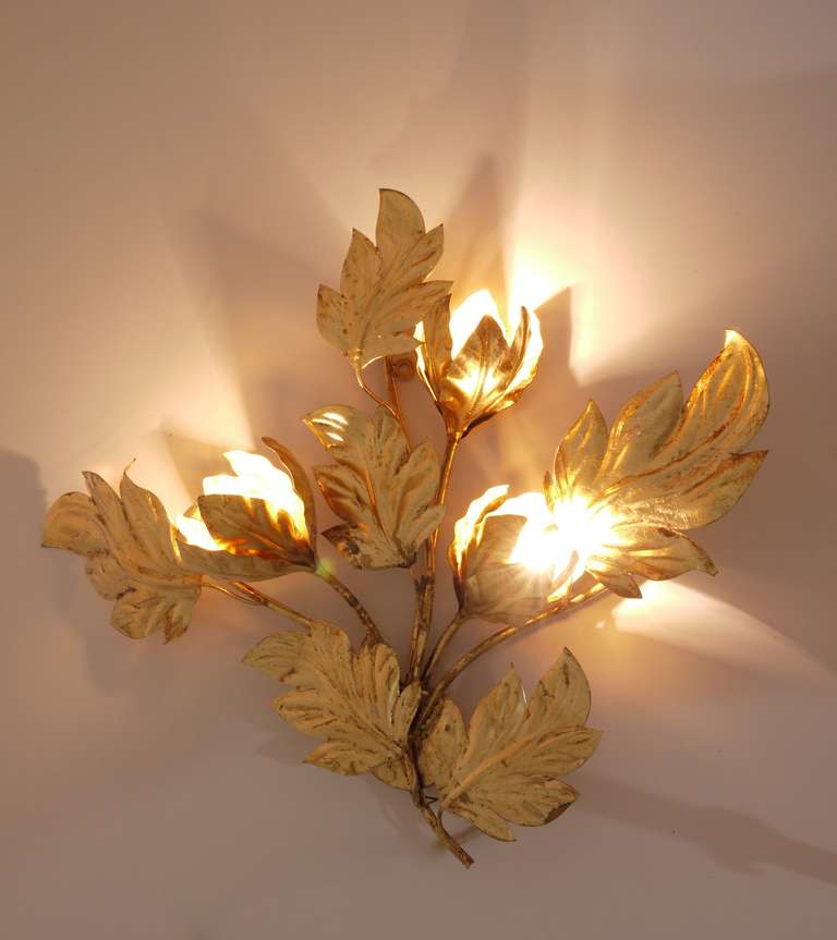 leaf wall light