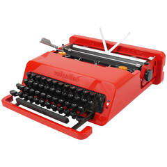 Machine à écrire Valentine par Ettore Sottsass et Perry A. King pour Olivetti 1969