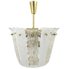 Mid-Century Kalmar Brass Textured Glass Chandelier, Austria, 1950s 7