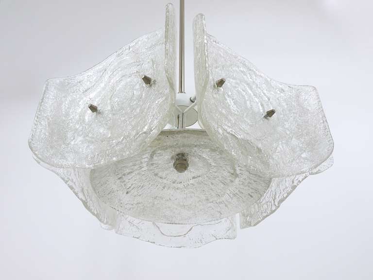 Brass J. T. Kalmar Mid-Century Frosted Glass Chandelier, Austria, 1960s For Sale