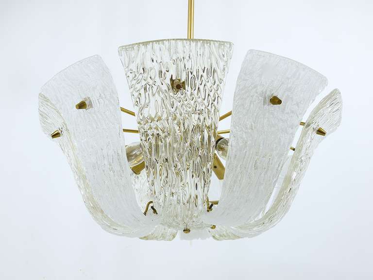 Austrian Huge Kalmar Vienna Brass Chandelier with Textured Clear and Frosted Glass