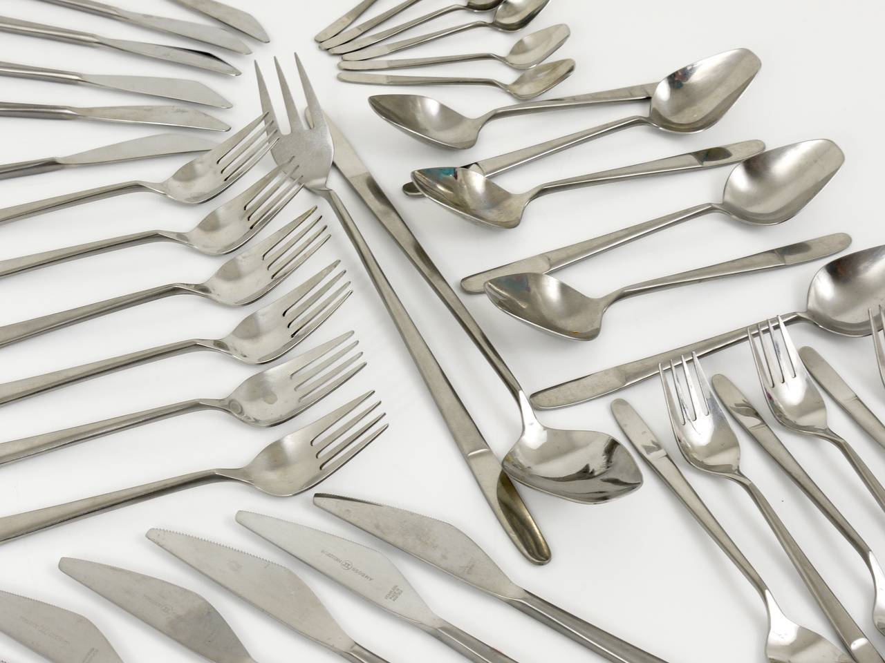 Amboss Austria 2070 Flatware Cutlery for Six Persons, by Helmut Alder, 1960s In Excellent Condition In Vienna, AT