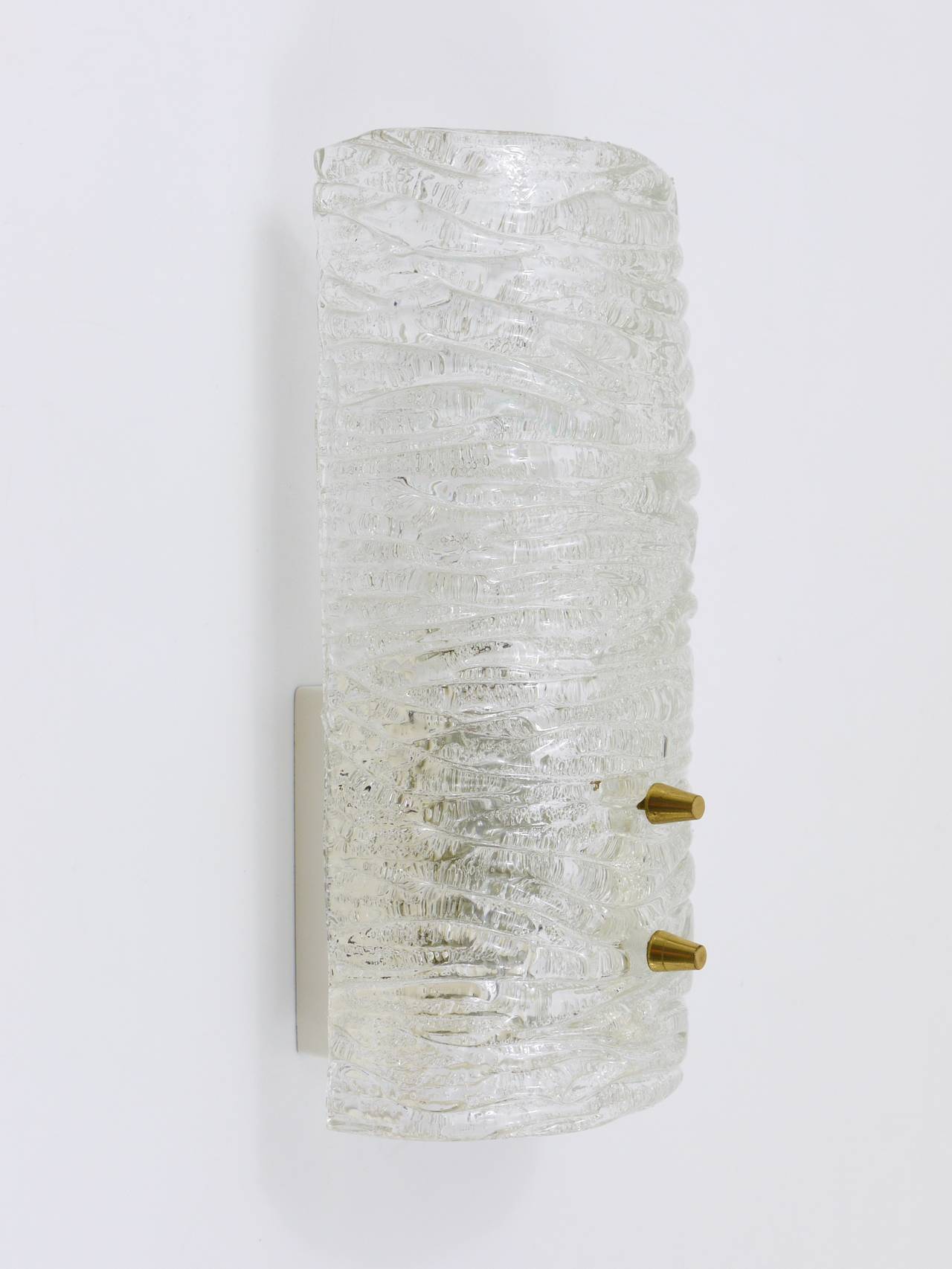 Mid-Century Modern J.T. Kalmar Pair Sconces Wall Lamps, Brass & Textured Glass, Austria, 1950s For Sale
