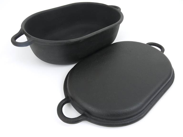 oval cast iron dutch oven