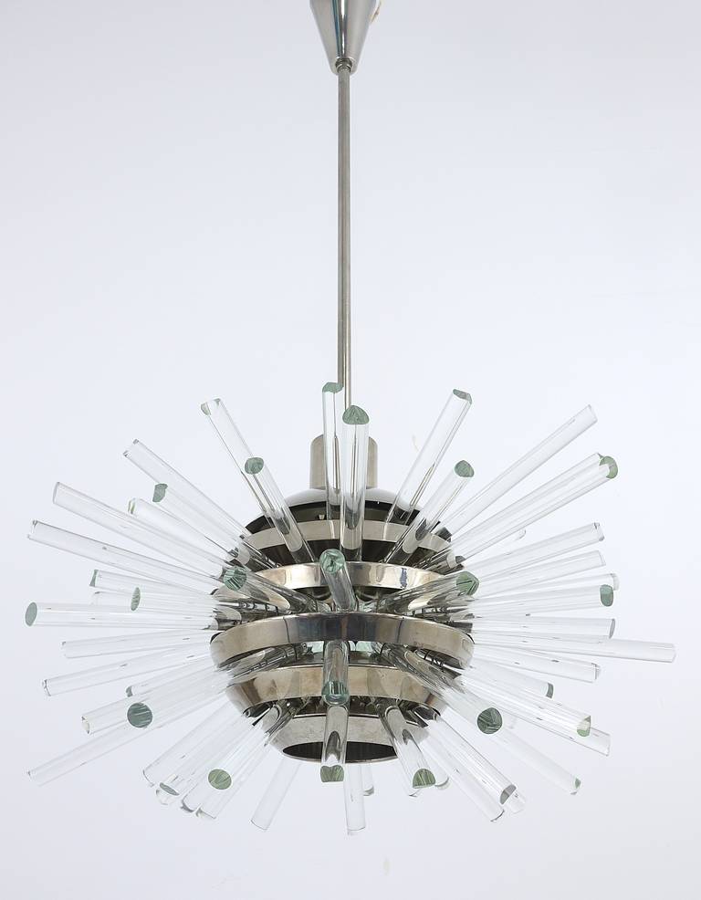 Bakalowits Wunderschöner Sputnik-Kronleuchter mit Kristallglasstäben, Österreich, 1960er Jahre (Moderne der Mitte des Jahrhunderts) im Angebot