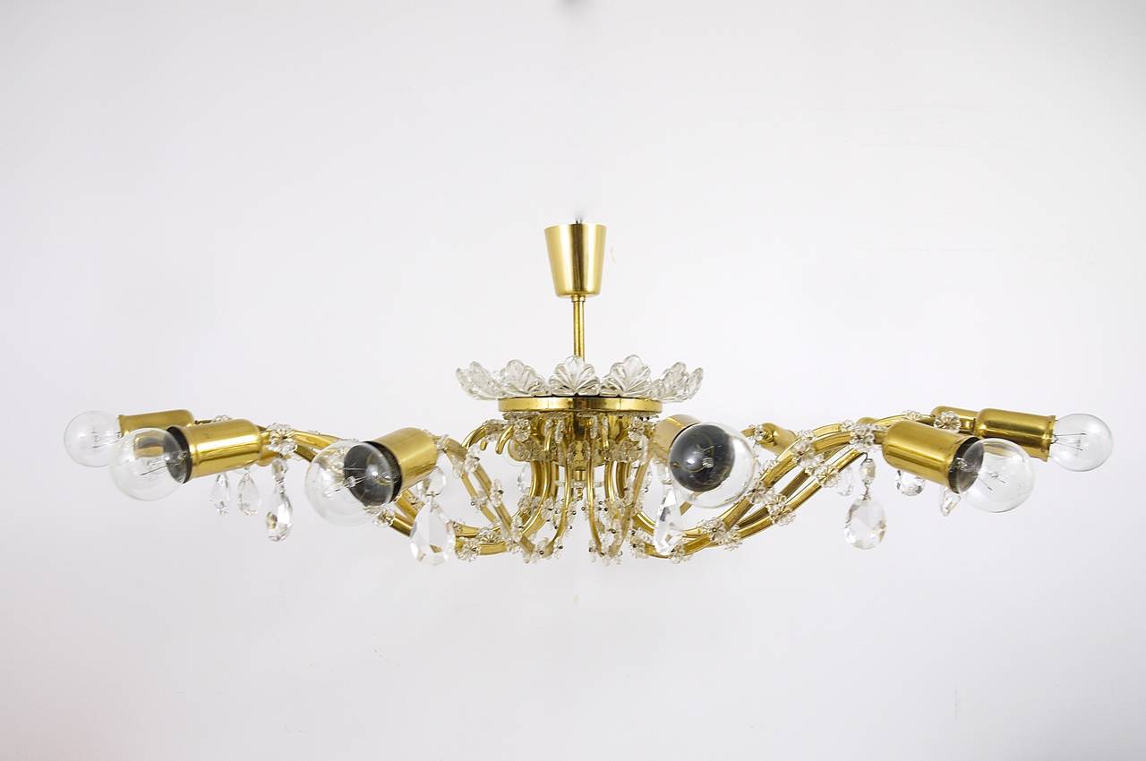 Huge Floral Lobmeyr Mid-Century Brass Crystal Chandelier, 1950s, Austria For Sale 1