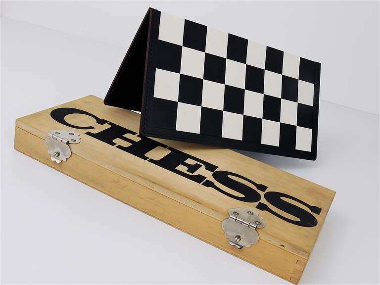 Carl Aubock Modernist Horn Chess Game With Leatherboard and Box In Excellent Condition In Vienna, AT