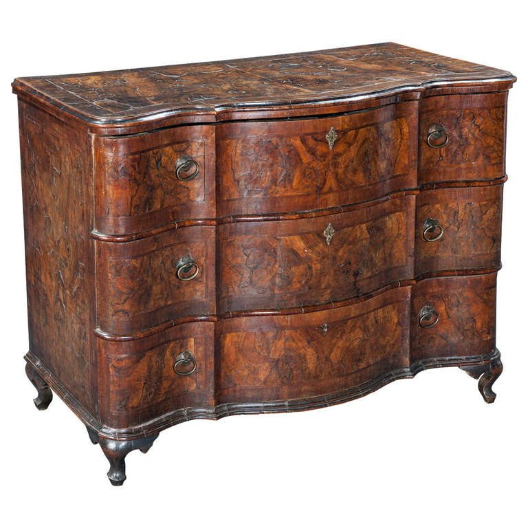Very Fine and Important Italian Chest of Drawers Venezia 18th Century For Sale