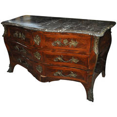 18th Century French Chest of Drawers in Rosewood