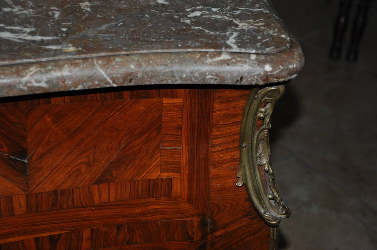 18th Century French Chest of Drawers in Rosewood