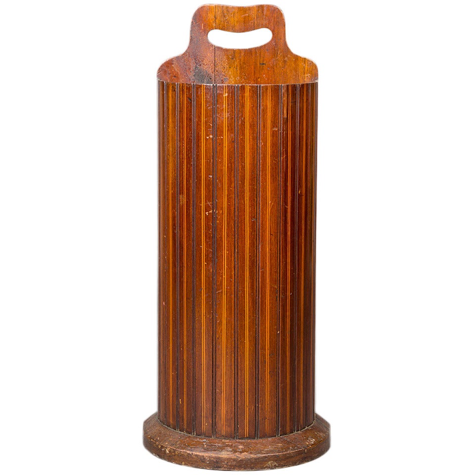 Mahongany Barrel Front Stickstand