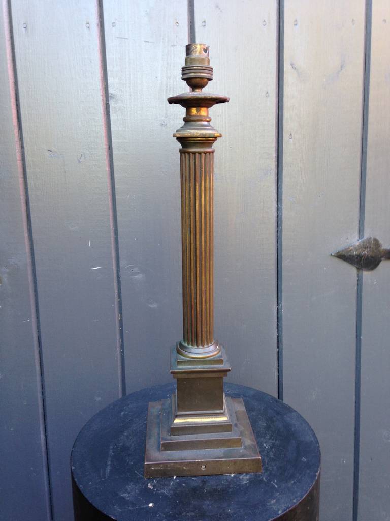 Corinthium column lamp base