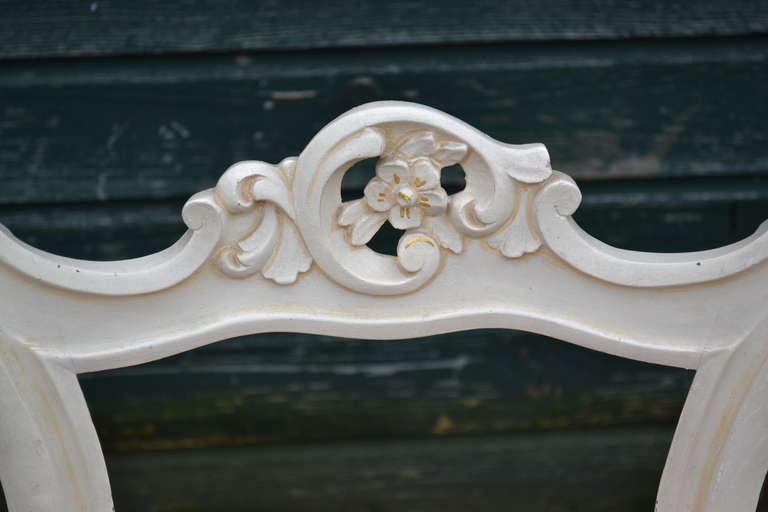 Hand-Carved White-Painted Mahogany 19th Century Dutch Boudoir Chairs For Sale