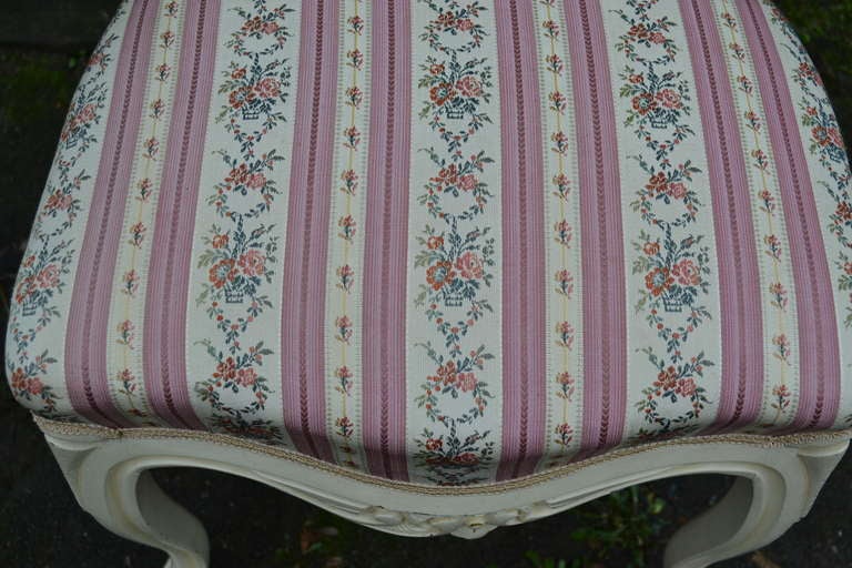White-Painted Mahogany 19th Century Dutch Boudoir Chairs In Excellent Condition For Sale In Werkendam, NL