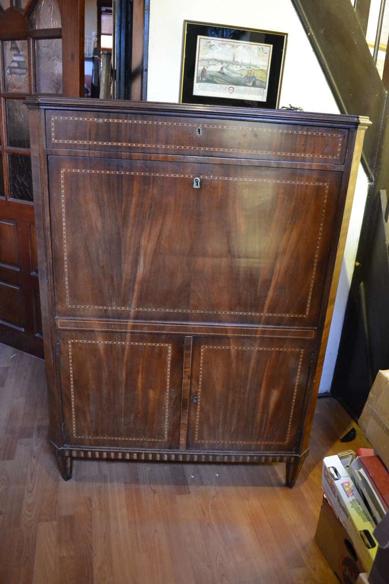 18th Century Dutch Mahogany Inlaid Secrétaire à Abattant