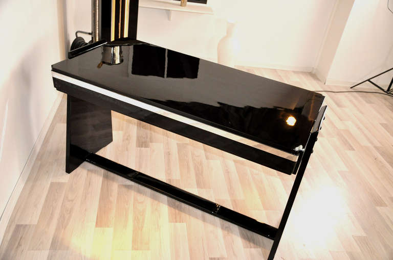 Bauhaus Desk in High Gloss Black For Sale 4