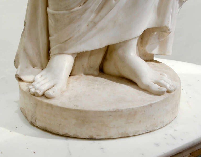 White Carrara Marble Statue from the Rome Neoclassical Period In Good Condition For Sale In Nice, Cote d' Azur