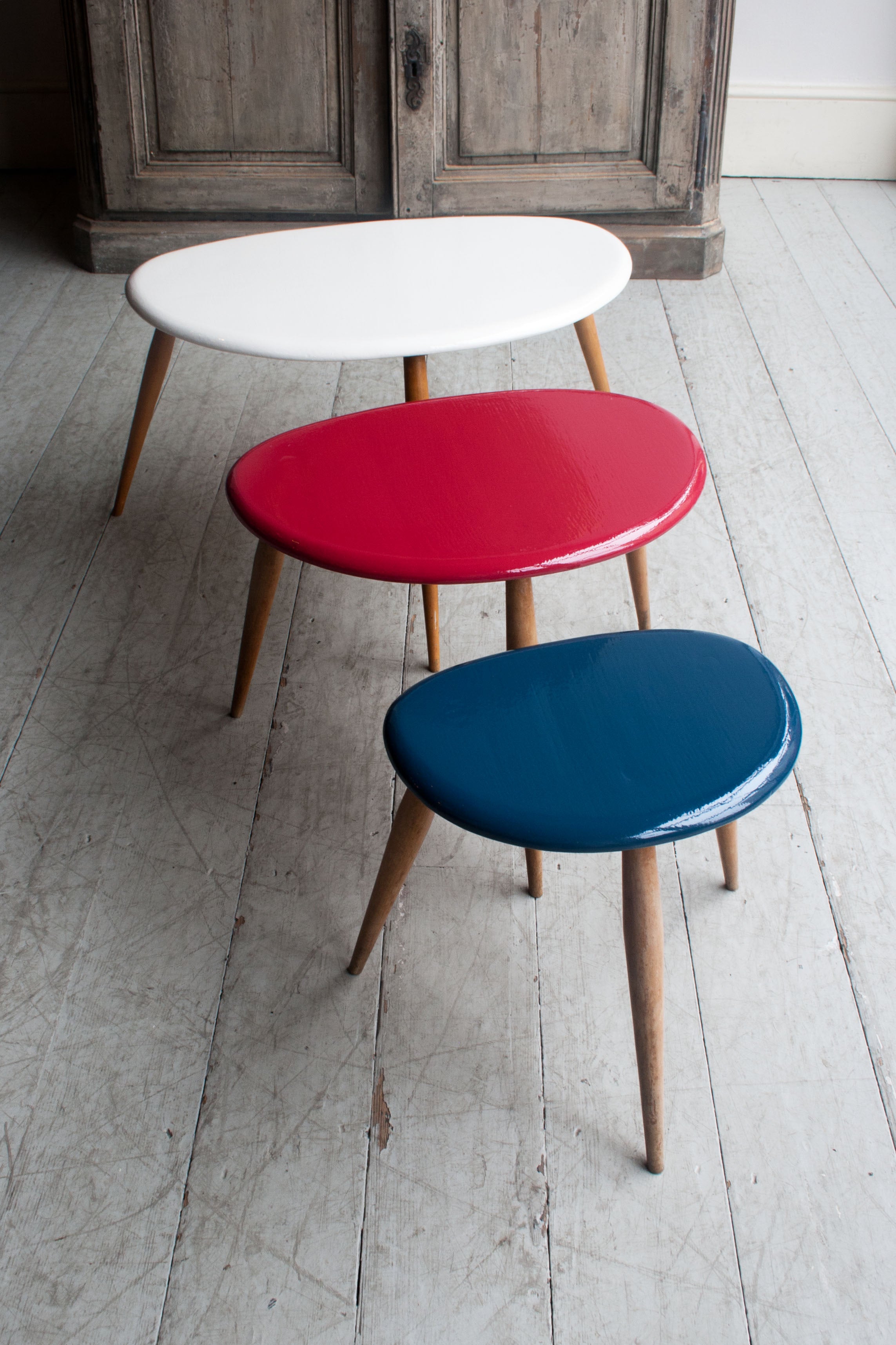 Nest of Painted Ercol Pebble Tables For Sale