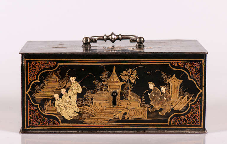 Mahjong table game from China.
After the Taiping Rebellion in the mid-nineteenth century.
It was developed in 1850.
Their conservation is perfect.