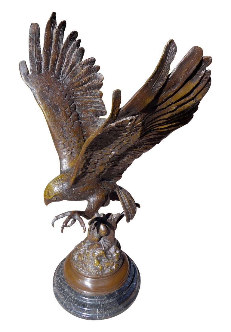 19th Century Bronze Hawk by Jules Moigniez In Excellent Condition In Wiscasset, ME