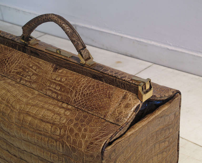 1970´s Crocodile Doctor´s Bag In Excellent Condition In Nurnberg, DE