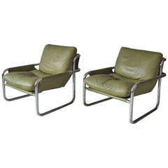 Mid-Century Modern Pair of Lounge Chairs