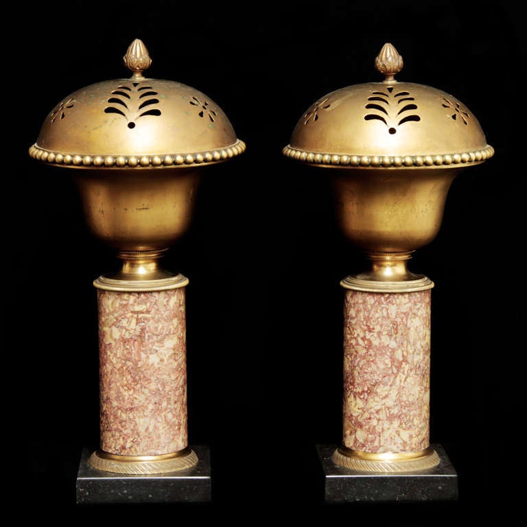 Marble and bronze, originally gilded
French, Circa 1800
Excellent condition, very fine quality