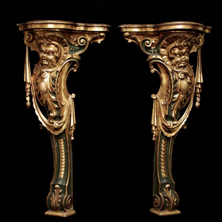 Italian, second part 18th c.
Originally gilded
Excellent condition, little damages