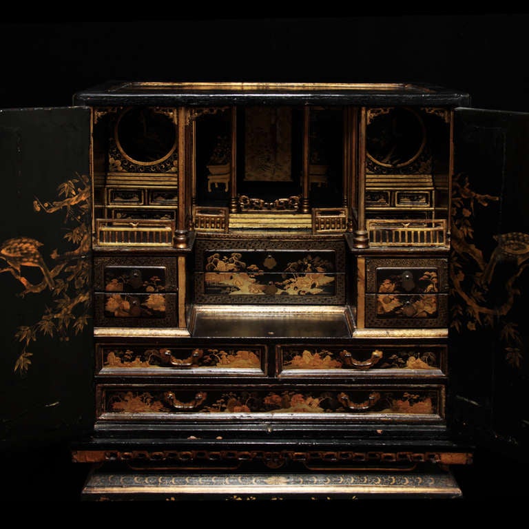 Important 18th C. English Cabinet With Chinese Laque 1