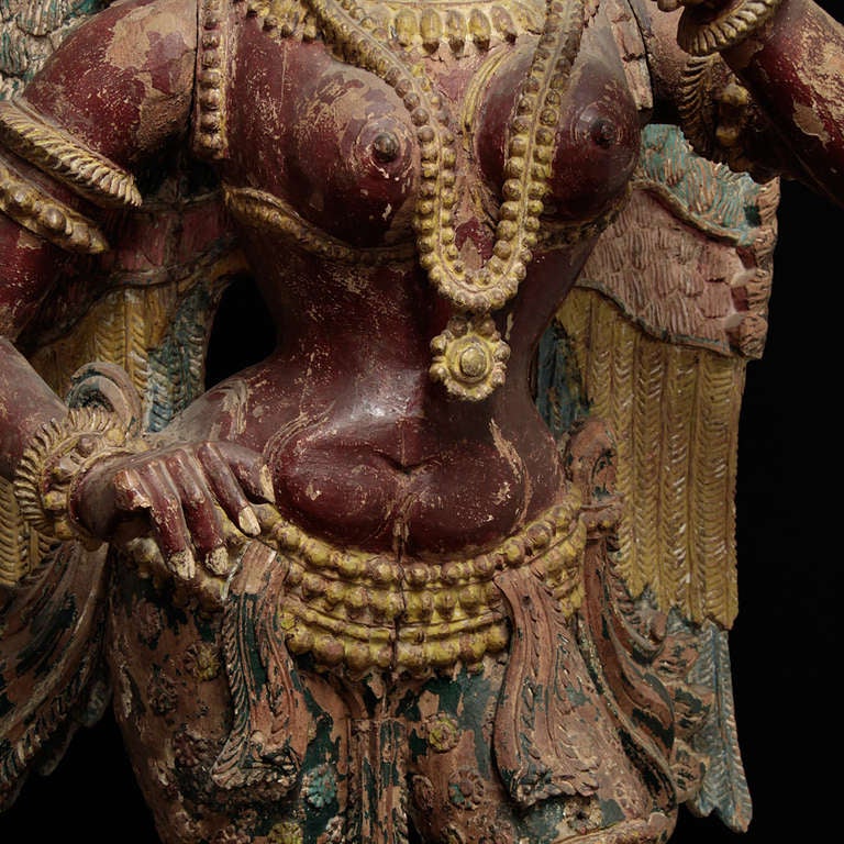 Paire d'anges indiens en bois, circa 1800 3