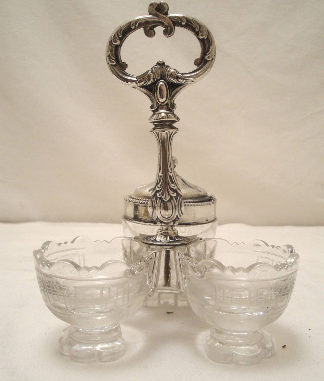 French Crystal and silver condiment set In Good Condition For Sale In LAGNES  France,, Other