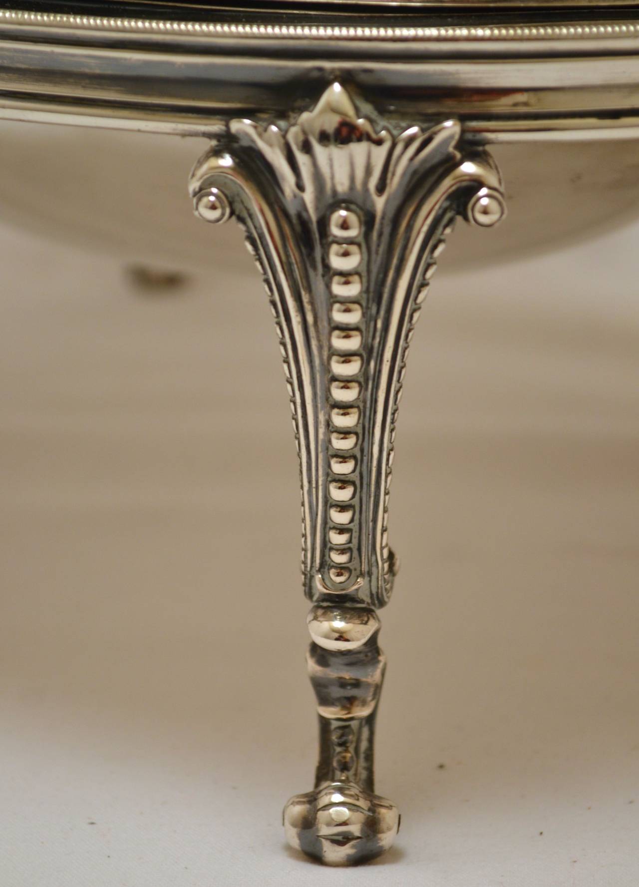 English Victorian, Silver Plated Breakfast Server or Bacon Dish For Sale 2