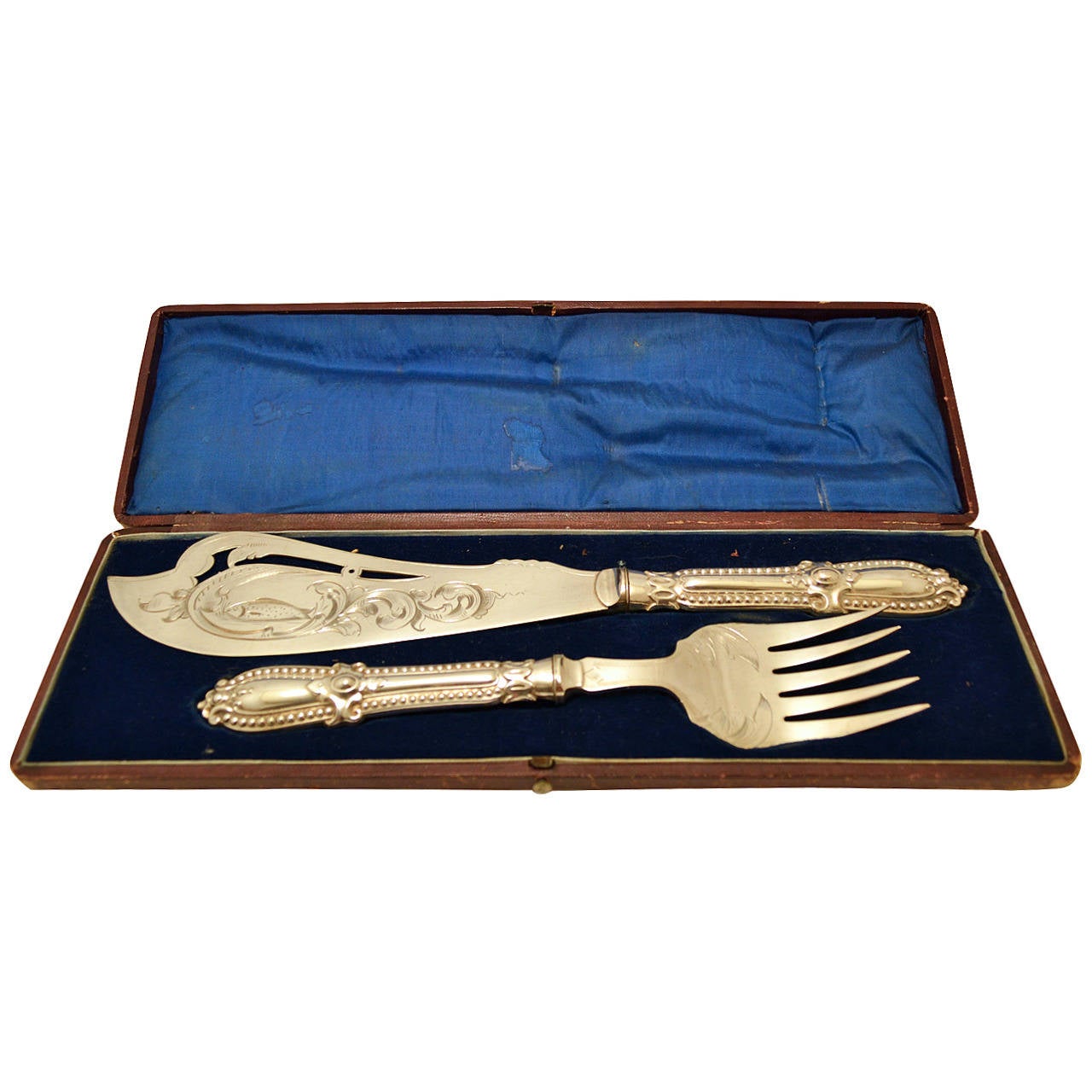 Superb  Boxed Pair of English Silver Plate Fish Servers For Sale