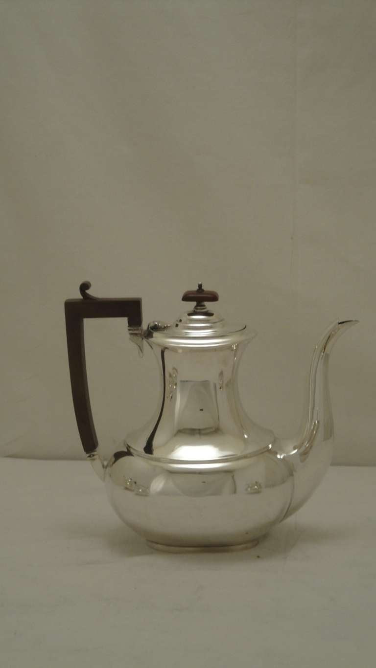British English Silver Plated Tea and Coffee 4 Piece Set For Sale