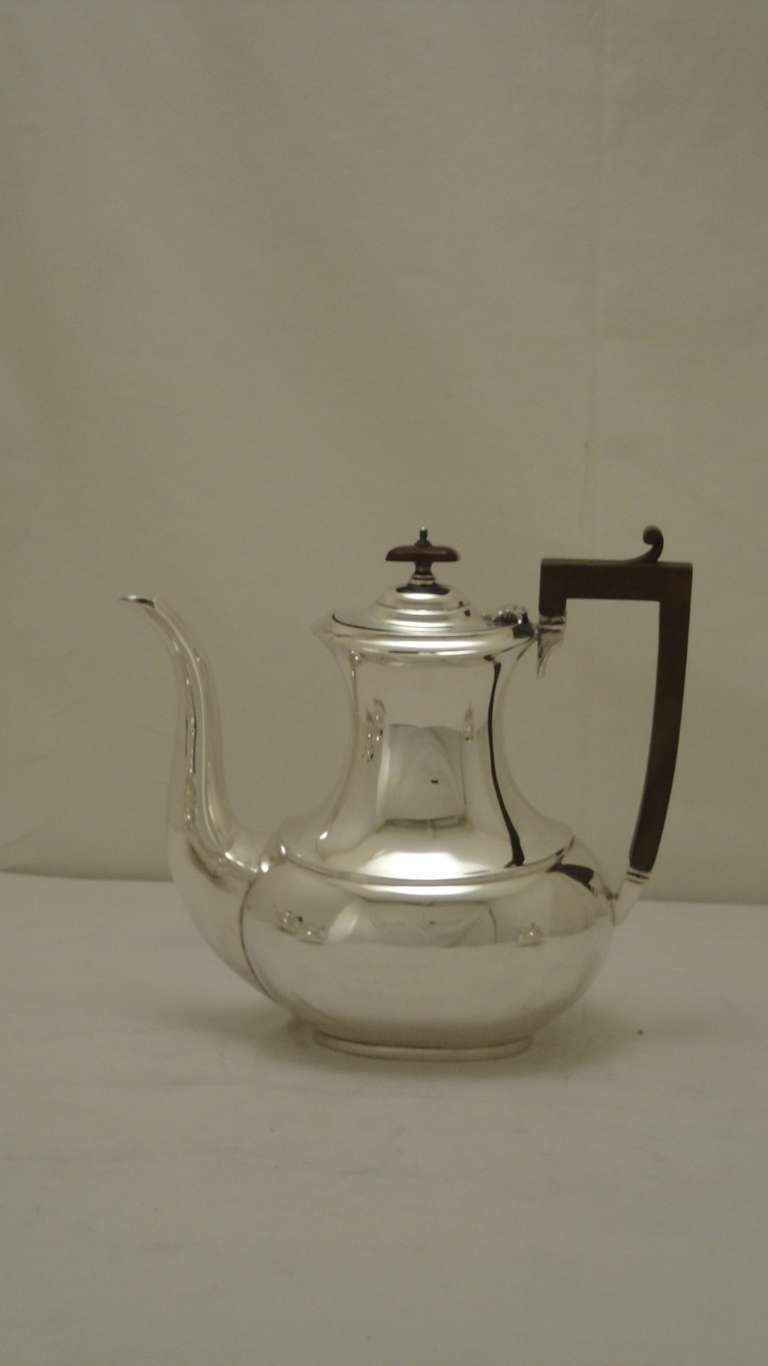 19th Century English Silver Plated Tea and Coffee 4 Piece Set For Sale
