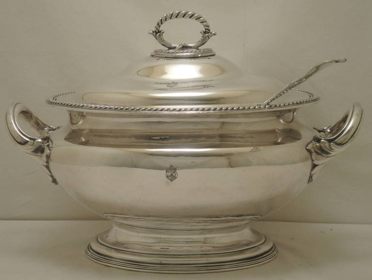 Very Large Silverplated Elkington & Co. Soup Tureen 3