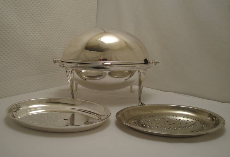 English Silver Plated Breakfast Server For Sale 1