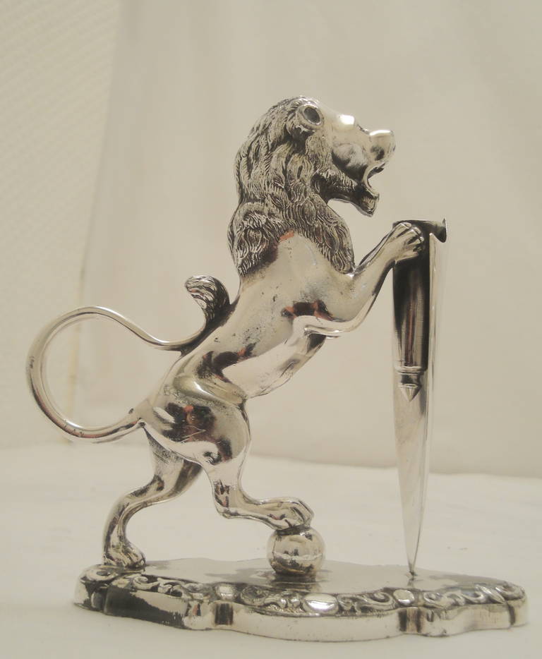 19th Century Silver Plated Pair of Lion and Shield Menu Holders For Sale